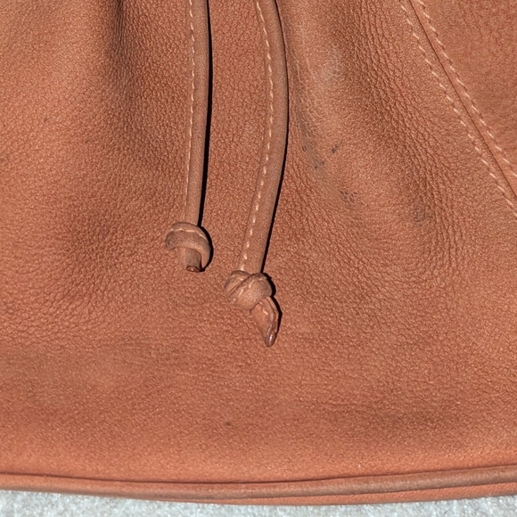 Vintage Coach Sonoma style drawstring bucket backpack. 4938 - Picture 11 of 12